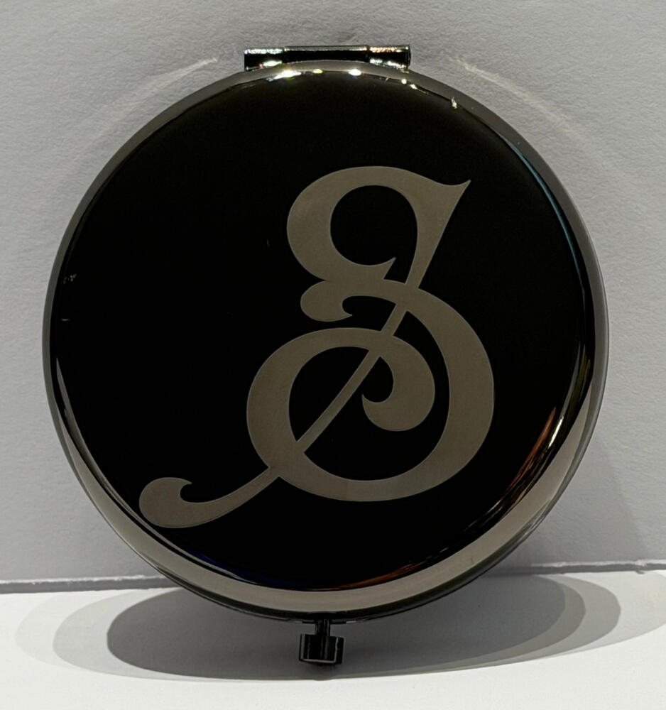 compact mirror, black